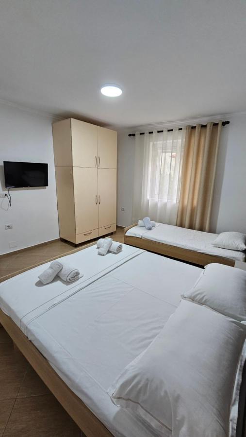 Aliaj Guest House ベラト エクステリア 写真