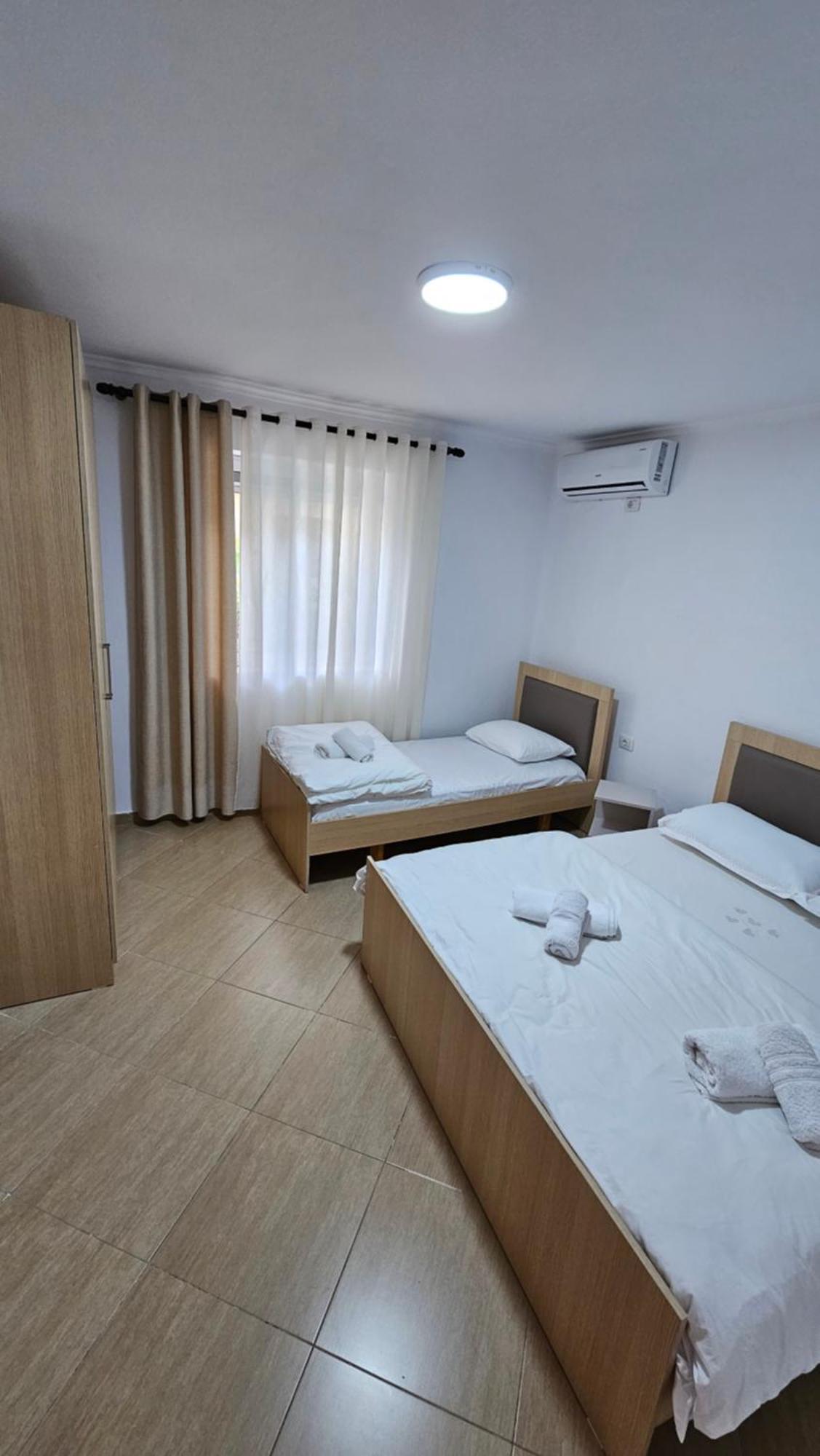 Aliaj Guest House ベラト エクステリア 写真