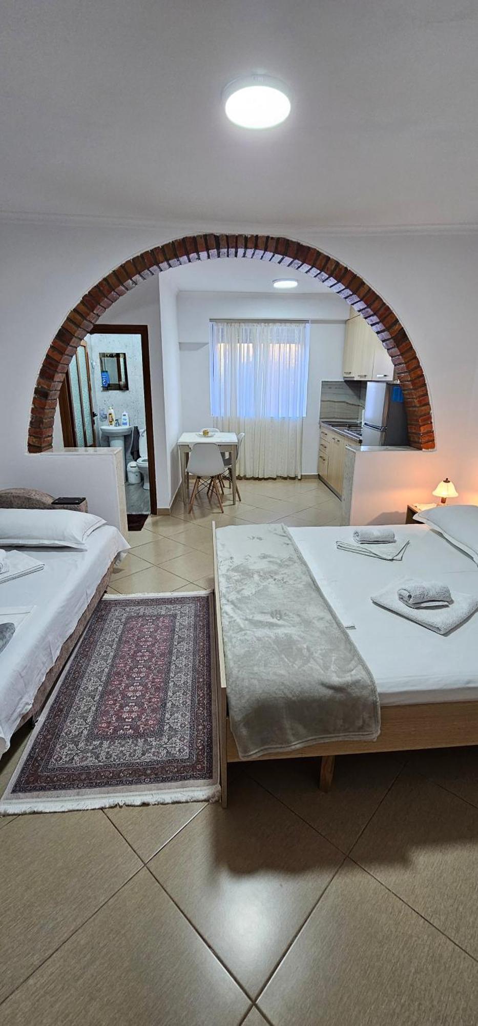 Aliaj Guest House ベラト エクステリア 写真