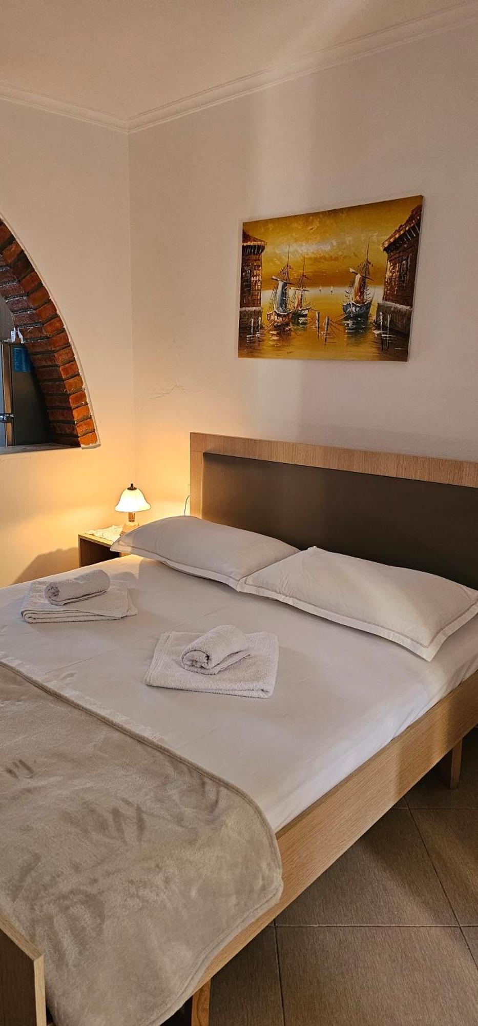 Aliaj Guest House ベラト エクステリア 写真