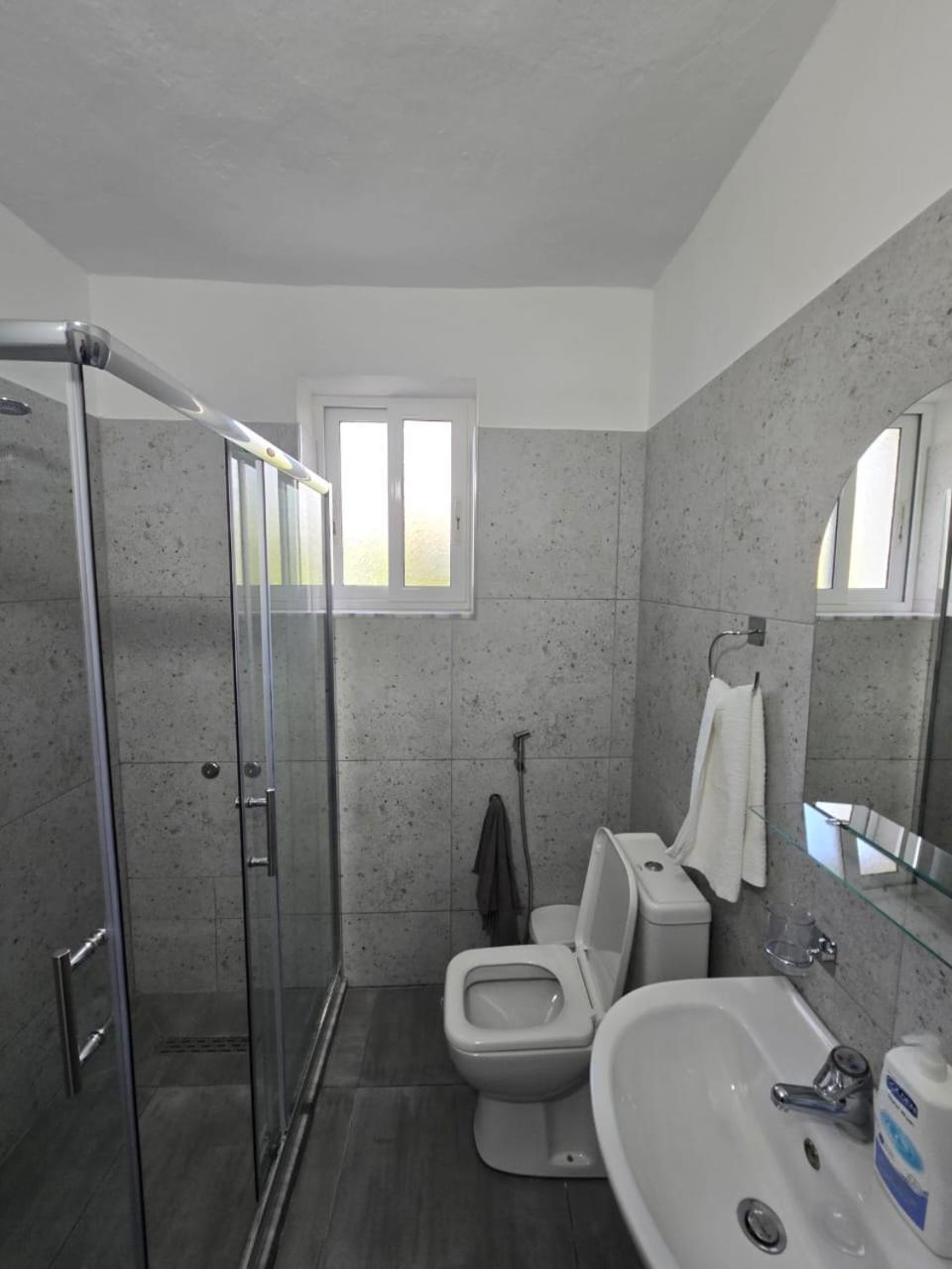 Aliaj Guest House ベラト エクステリア 写真